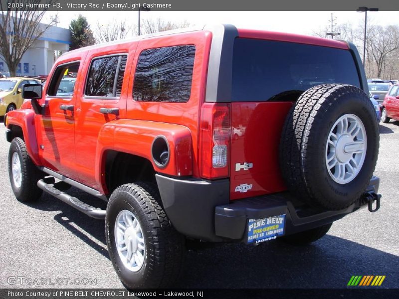 Victory Red / Ebony/Light Cashmere 2009 Hummer H3
