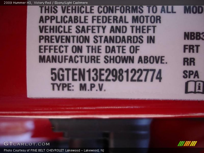 Victory Red / Ebony/Light Cashmere 2009 Hummer H3