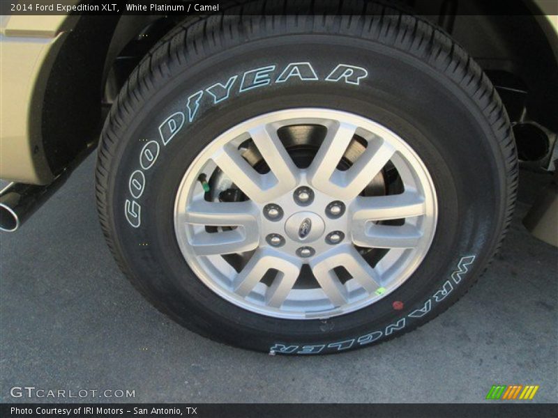 White Platinum / Camel 2014 Ford Expedition XLT