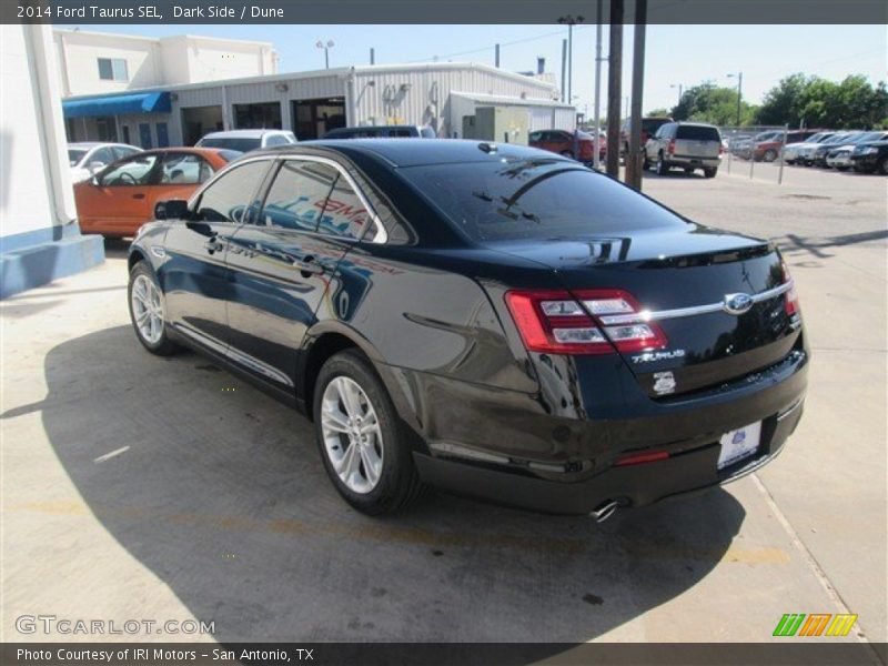 Dark Side / Dune 2014 Ford Taurus SEL