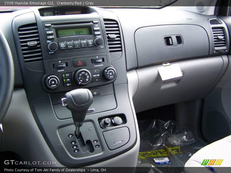 Cranberry Red / Gray 2008 Hyundai Entourage GLS