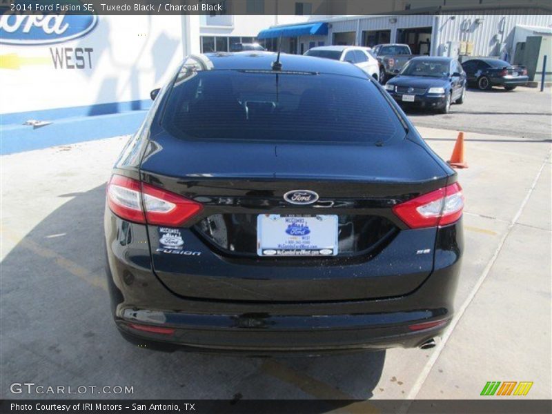 Tuxedo Black / Charcoal Black 2014 Ford Fusion SE