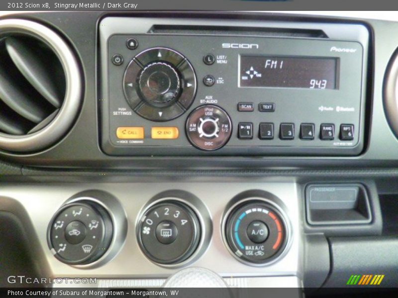 Stingray Metallic / Dark Gray 2012 Scion xB