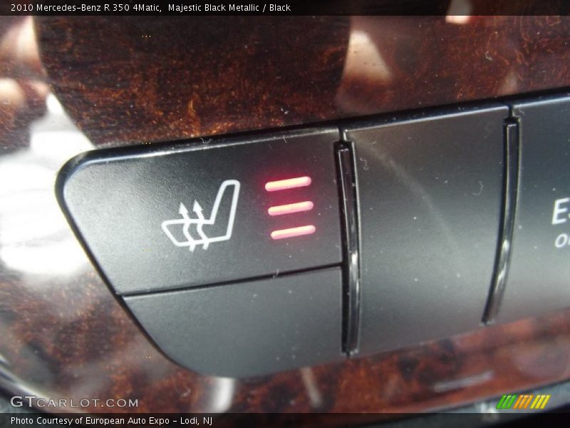 Majestic Black Metallic / Black 2010 Mercedes-Benz R 350 4Matic
