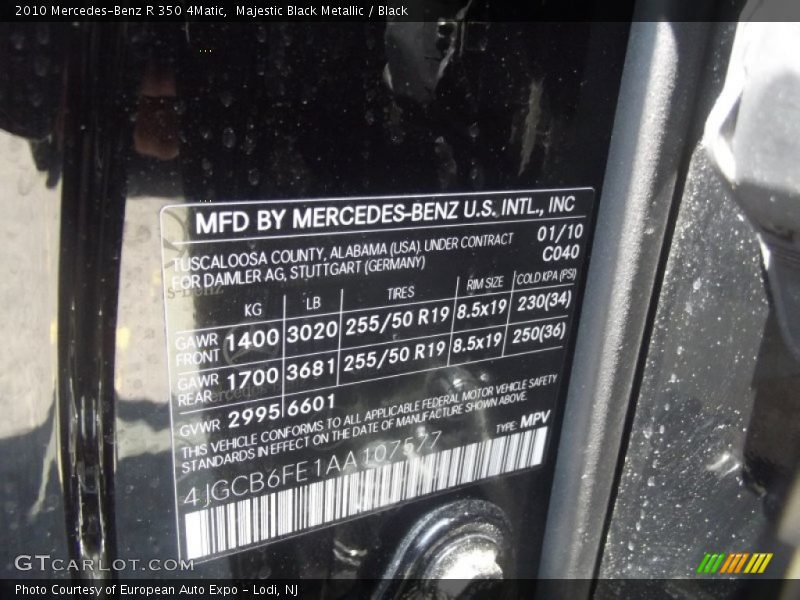 Majestic Black Metallic / Black 2010 Mercedes-Benz R 350 4Matic