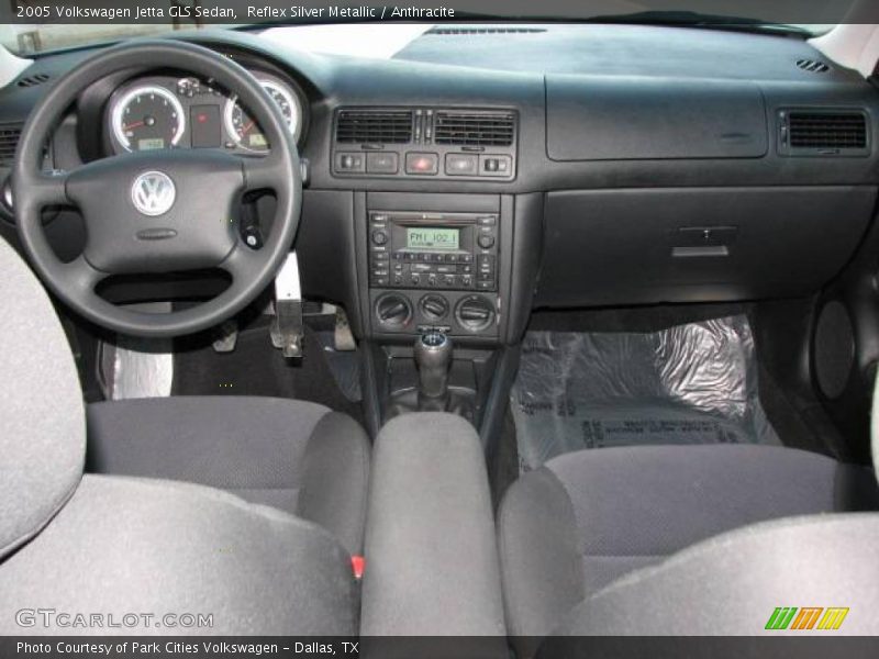 Reflex Silver Metallic / Anthracite 2005 Volkswagen Jetta GLS Sedan