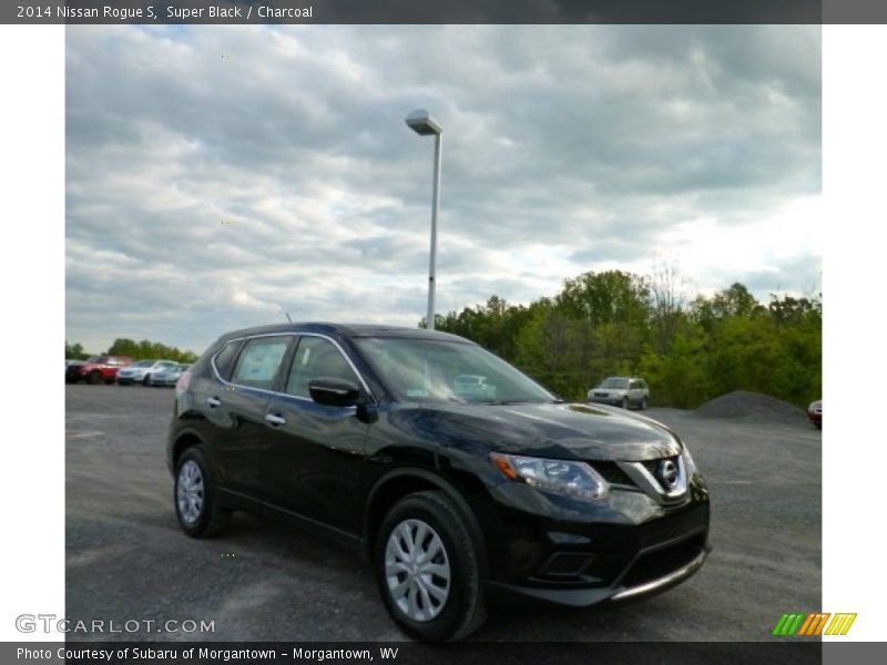 Super Black / Charcoal 2014 Nissan Rogue S