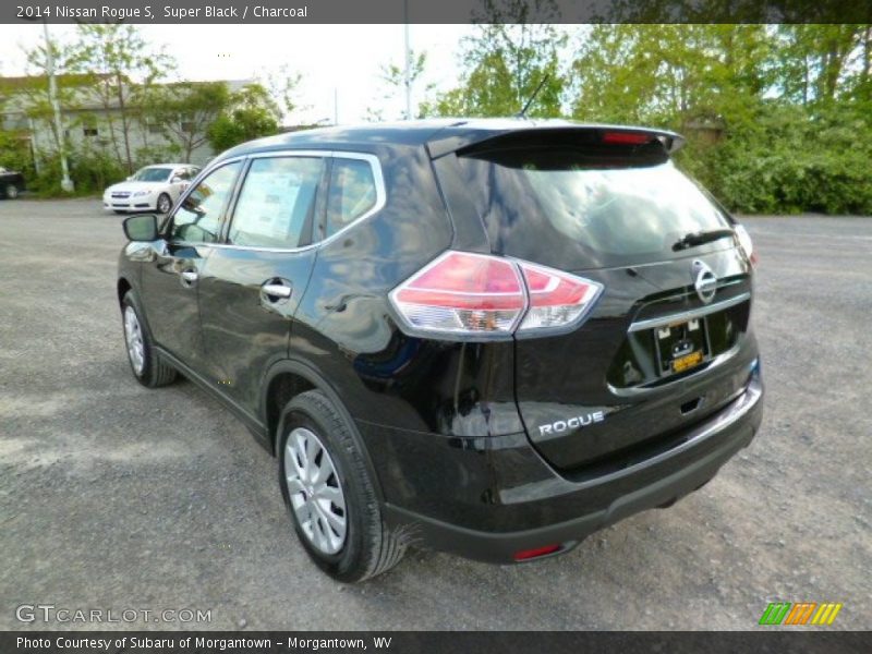 Super Black / Charcoal 2014 Nissan Rogue S