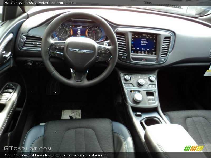 Velvet Red Pearl / Black 2015 Chrysler 200 S