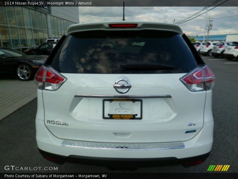 Moonlight White / Almond 2014 Nissan Rogue SV