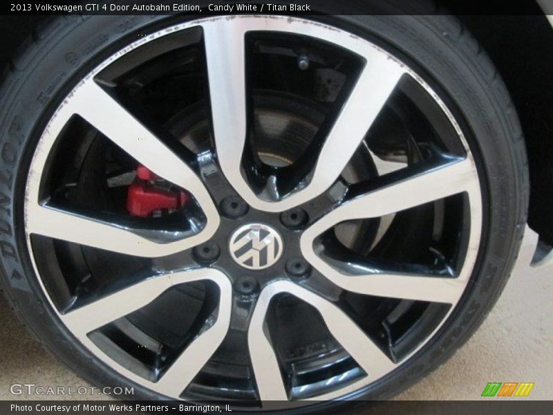 Candy White / Titan Black 2013 Volkswagen GTI 4 Door Autobahn Edition