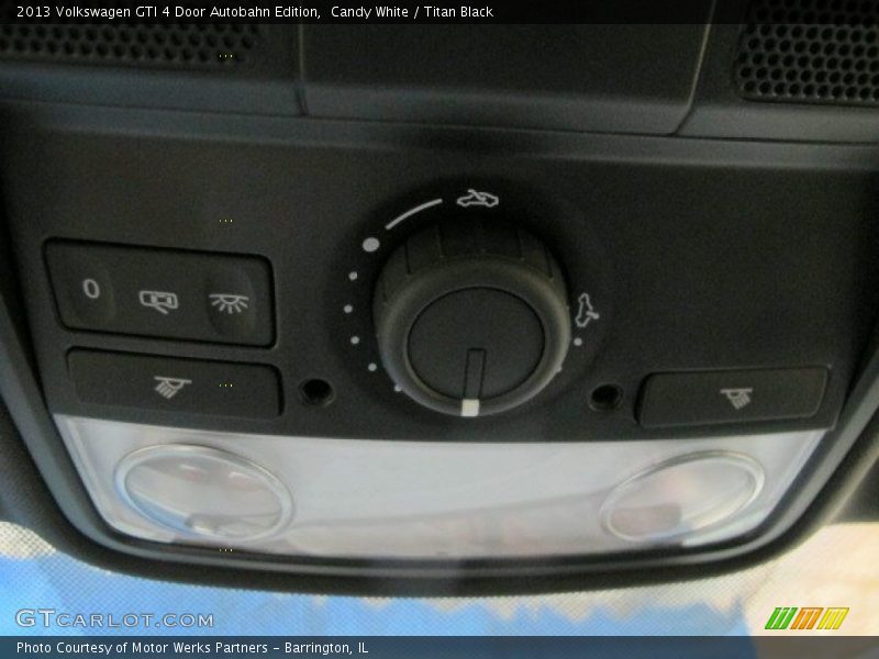 Candy White / Titan Black 2013 Volkswagen GTI 4 Door Autobahn Edition