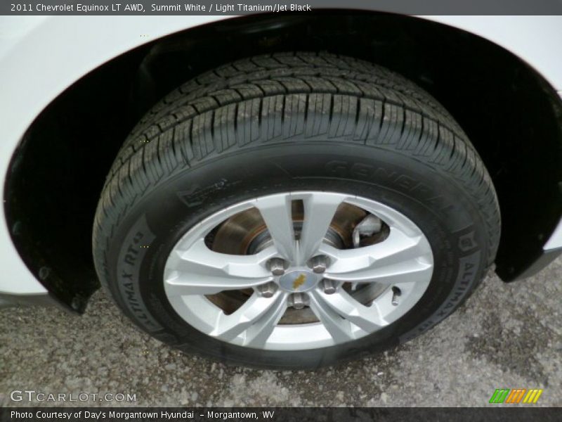 Summit White / Light Titanium/Jet Black 2011 Chevrolet Equinox LT AWD
