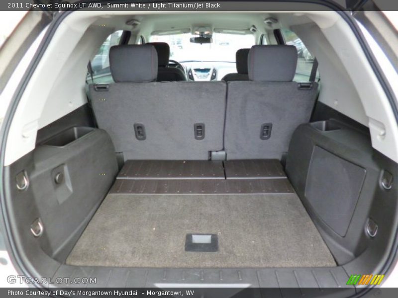 Summit White / Light Titanium/Jet Black 2011 Chevrolet Equinox LT AWD