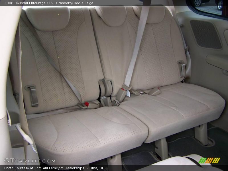Cranberry Red / Beige 2008 Hyundai Entourage GLS
