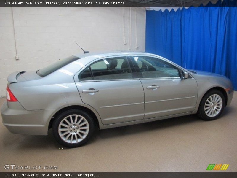 Vapor Silver Metallic / Dark Charcoal 2009 Mercury Milan V6 Premier