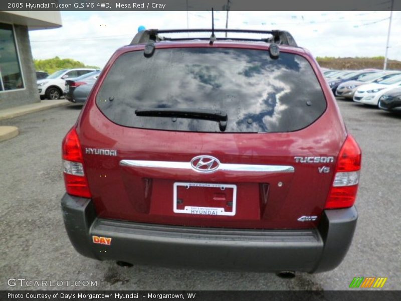 Mesa Red / Gray 2005 Hyundai Tucson GLS V6 4WD