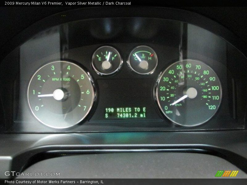 Vapor Silver Metallic / Dark Charcoal 2009 Mercury Milan V6 Premier