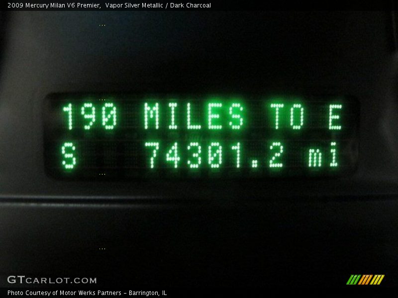 Vapor Silver Metallic / Dark Charcoal 2009 Mercury Milan V6 Premier