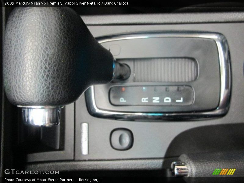 Vapor Silver Metallic / Dark Charcoal 2009 Mercury Milan V6 Premier