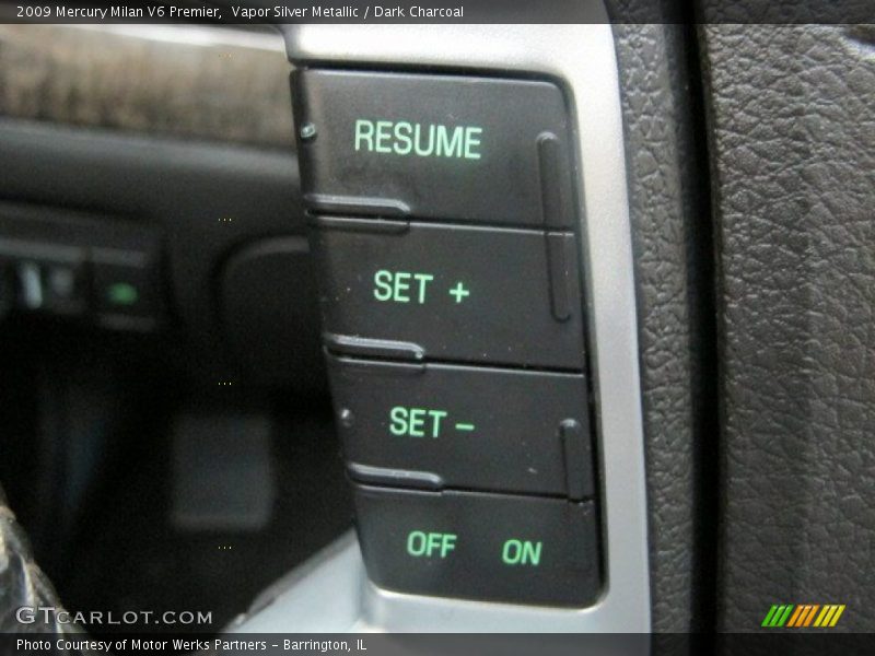 Vapor Silver Metallic / Dark Charcoal 2009 Mercury Milan V6 Premier