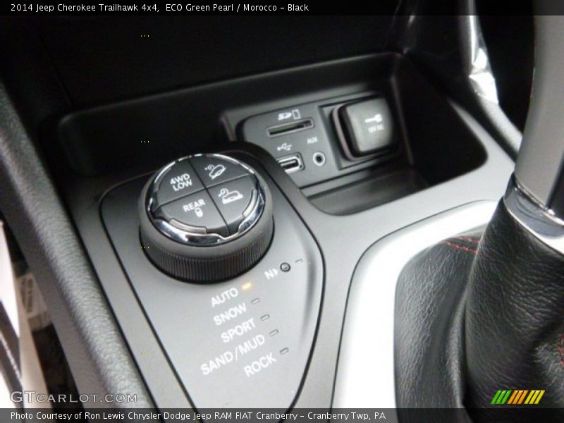 ECO Green Pearl / Morocco - Black 2014 Jeep Cherokee Trailhawk 4x4