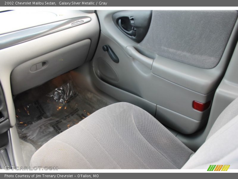 Galaxy Silver Metallic / Gray 2002 Chevrolet Malibu Sedan