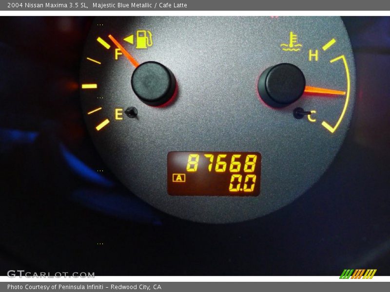 Majestic Blue Metallic / Cafe Latte 2004 Nissan Maxima 3.5 SL
