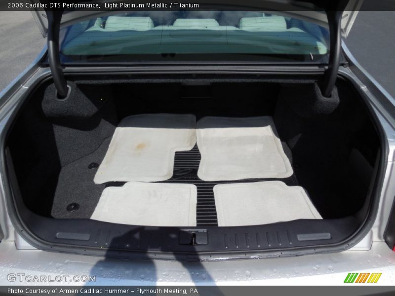 Light Platinum Metallic / Titanium 2006 Cadillac DTS Performance