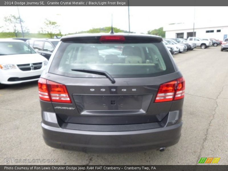 Granite Crystal Metallic / Black/Light Frost Beige 2014 Dodge Journey SE
