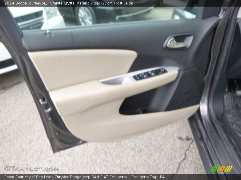 Granite Crystal Metallic / Black/Light Frost Beige 2014 Dodge Journey SE