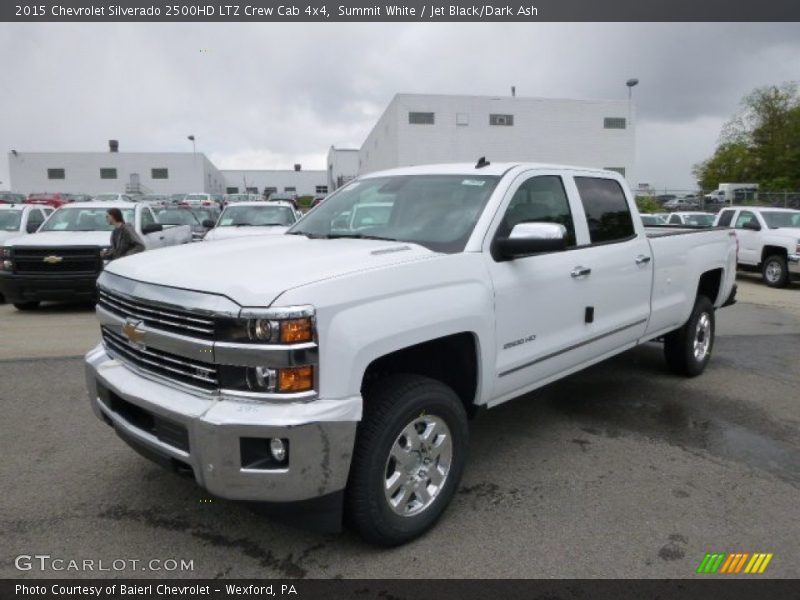 Front 3/4 View of 2015 Silverado 2500HD LTZ Crew Cab 4x4