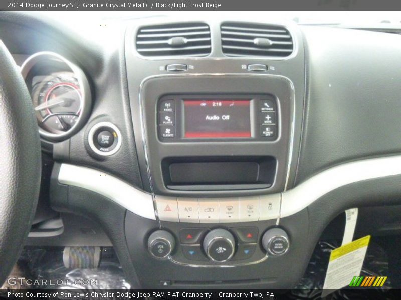 Granite Crystal Metallic / Black/Light Frost Beige 2014 Dodge Journey SE