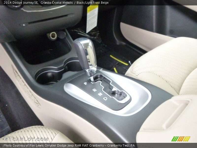 Granite Crystal Metallic / Black/Light Frost Beige 2014 Dodge Journey SE