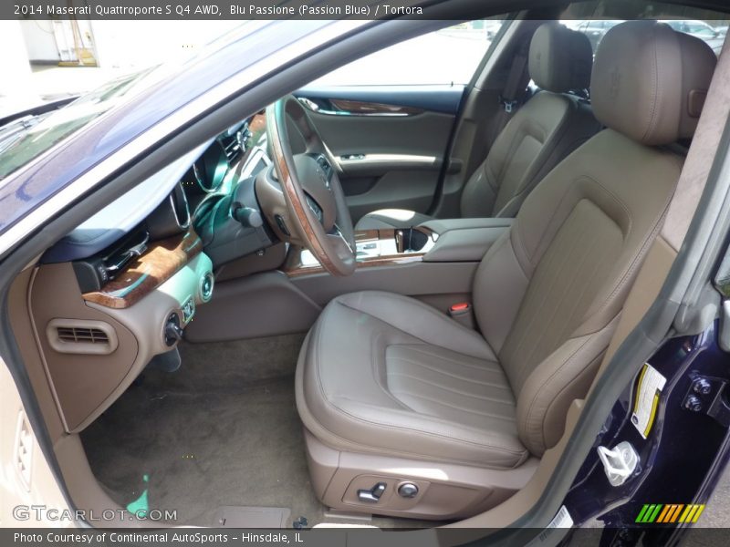 Front Seat of 2014 Quattroporte S Q4 AWD