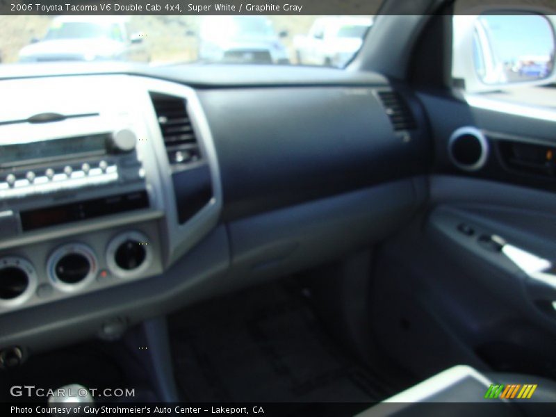 Super White / Graphite Gray 2006 Toyota Tacoma V6 Double Cab 4x4