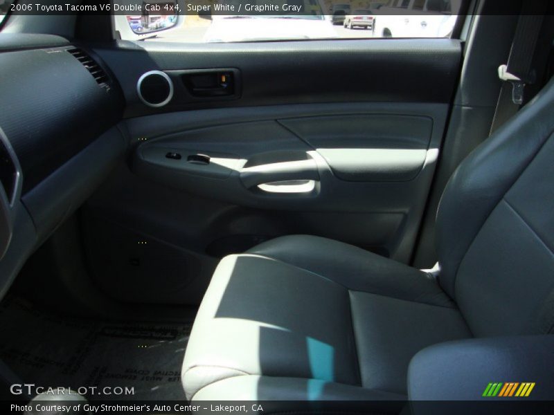Super White / Graphite Gray 2006 Toyota Tacoma V6 Double Cab 4x4