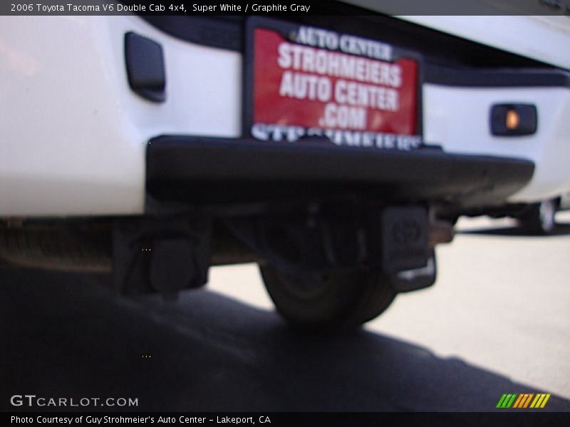 Super White / Graphite Gray 2006 Toyota Tacoma V6 Double Cab 4x4