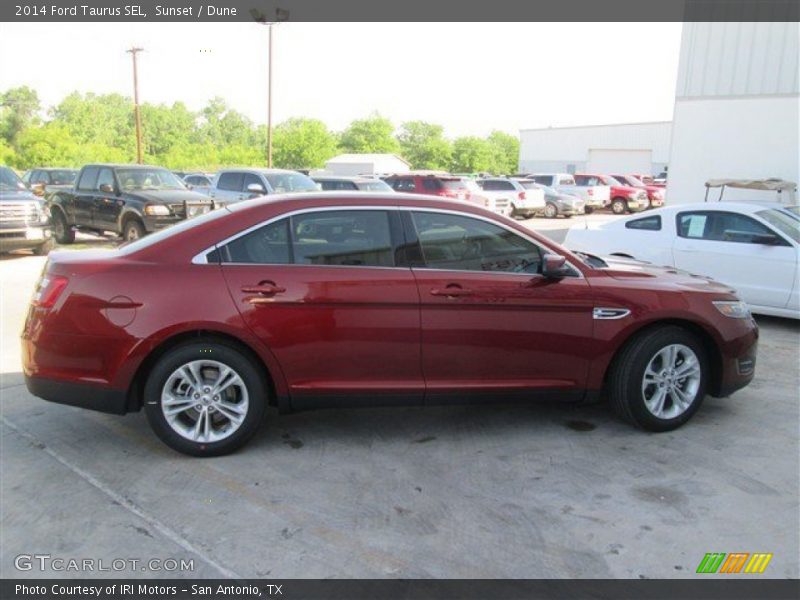 Sunset / Dune 2014 Ford Taurus SEL