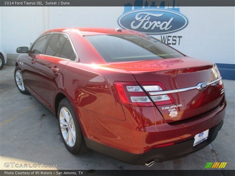 Sunset / Dune 2014 Ford Taurus SEL