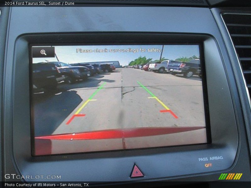 Sunset / Dune 2014 Ford Taurus SEL