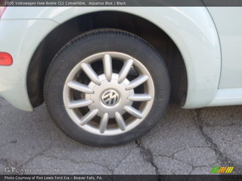 Aquarius Blue / Black 2005 Volkswagen New Beetle GLS Convertible