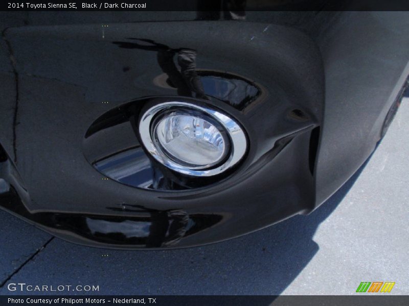 Black / Dark Charcoal 2014 Toyota Sienna SE