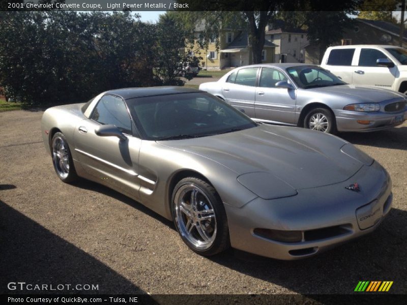 Front 3/4 View of 2001 Corvette Coupe