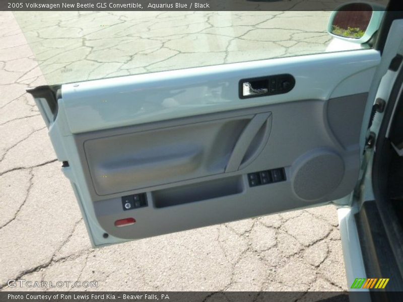 Aquarius Blue / Black 2005 Volkswagen New Beetle GLS Convertible