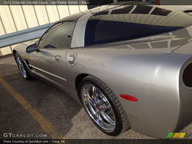 Light Pewter Metallic / Black 2001 Chevrolet Corvette Coupe