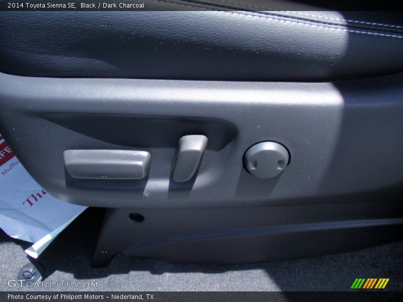 Black / Dark Charcoal 2014 Toyota Sienna SE
