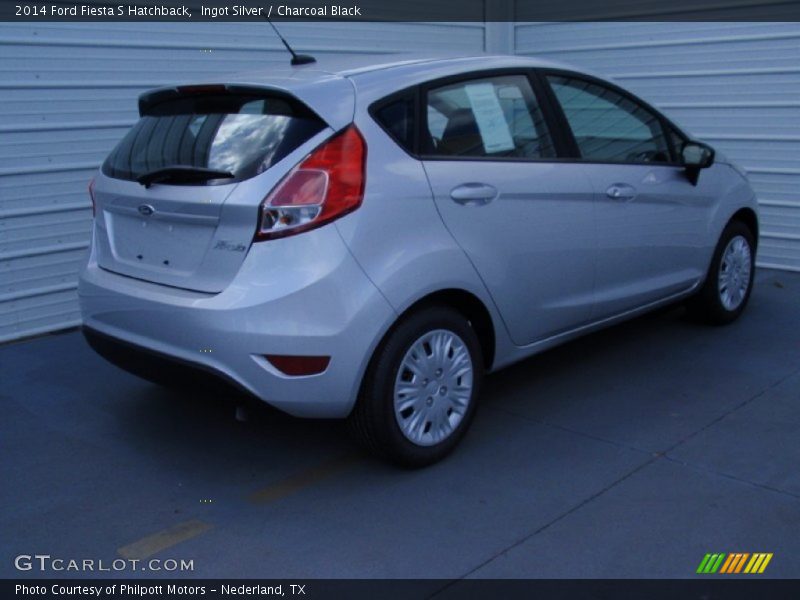 Ingot Silver / Charcoal Black 2014 Ford Fiesta S Hatchback