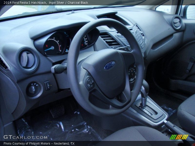 Ingot Silver / Charcoal Black 2014 Ford Fiesta S Hatchback