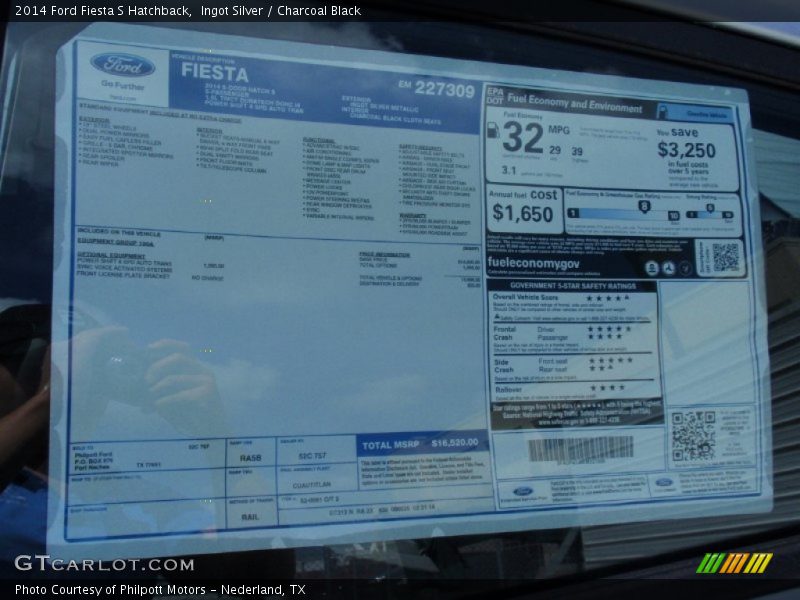 Ingot Silver / Charcoal Black 2014 Ford Fiesta S Hatchback